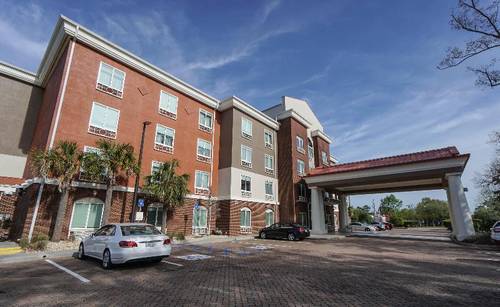 Holiday Inn Express & Suites Savannah Midtown