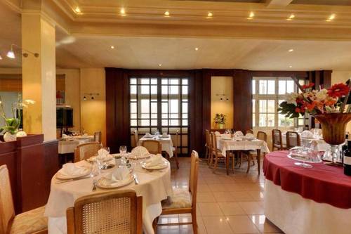 Logis Auberge des Vieux Chênes