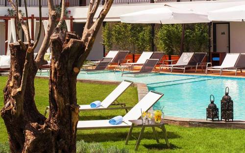 Mola Cunda Hotel