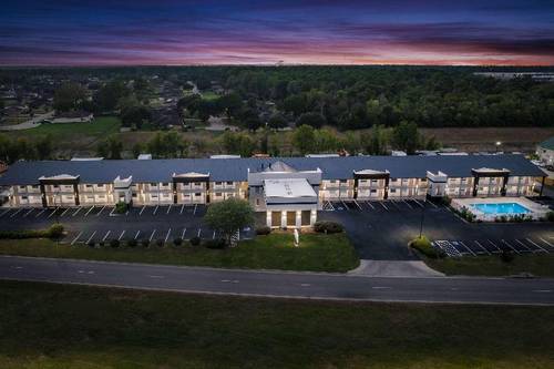 Baymont by Wyndham Beaumont