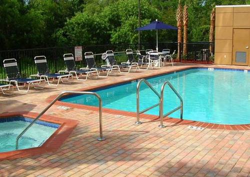 Fairfield Inn & Suites by Marriott Butler Blvd