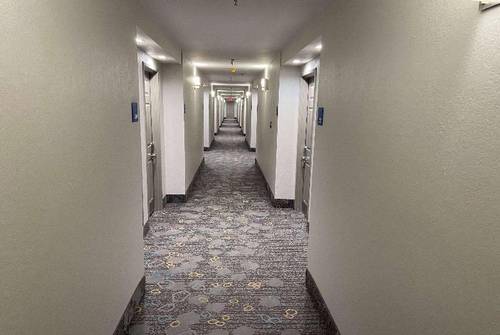 Days Inn & Suites by Wyndham Tahlequah