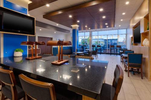 Holiday Inn Express And Sts Eau Claire West I-94