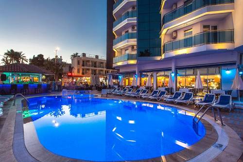 Parador Beach Hotel