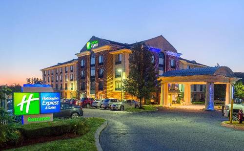 Holiday Inn Express and Suites Auburn