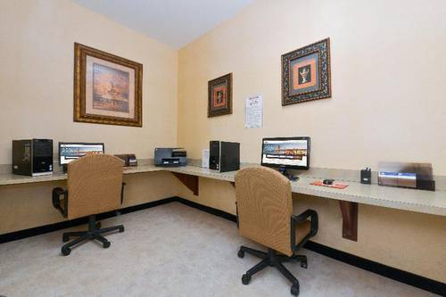 Holiday Inn Express and Suites Abilene Mall South