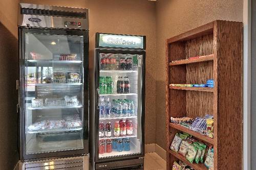 Holiday Inn Express and Suites Albuquerque N. Ball