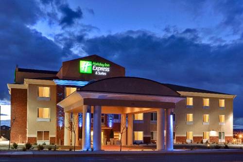 Holiday Inn Express and Suites Albuquerque Airport