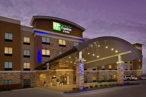 Holiday Inn Express and Suites Waco South
