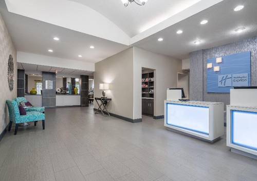 Holiday Inn Express and Suites Ames