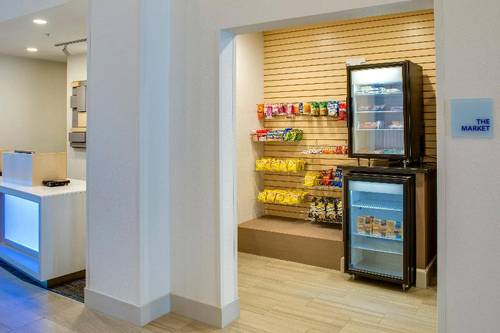 Holiday Inn Express and Suites Chickasha