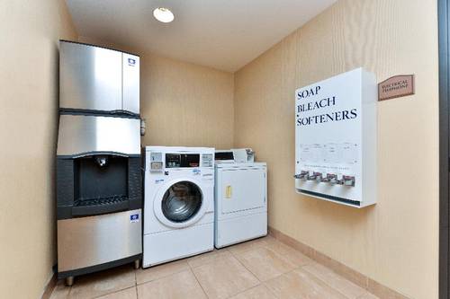 Holiday Inn Express and Suites Las Cruces