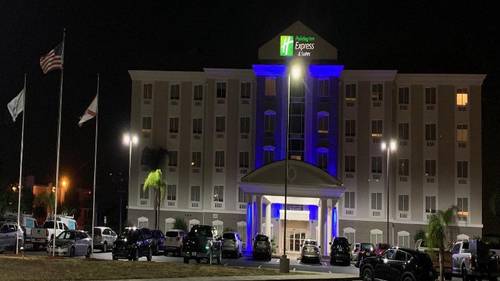 Holiday Inn Express and Suites Orlando South Daven