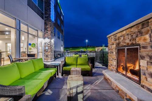 Holiday Inn Express and Suites Rice Lake