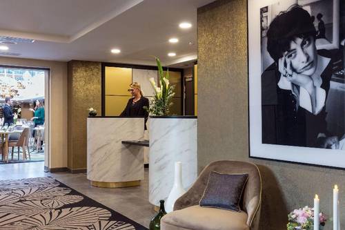 Niepce Paris Curio Collection By Hilton