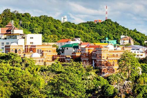 The Rizin Hotel & Residences