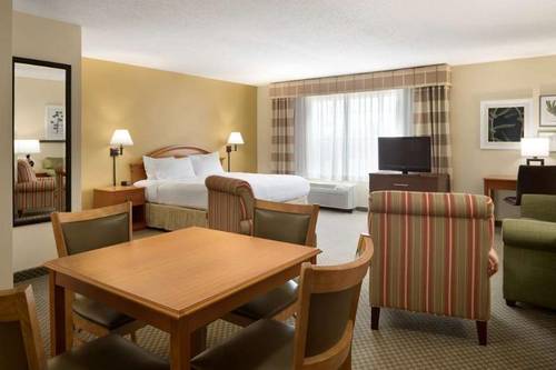 Country Inn Suites By Radisson Grinnell Ia