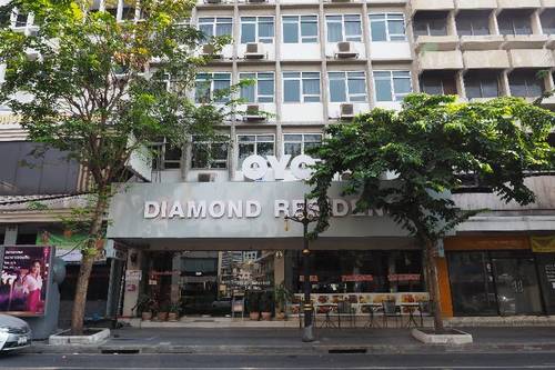 OYO 102 Diamond Residence Silom