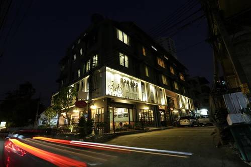 Nandha Hotel (SHA Cretified]