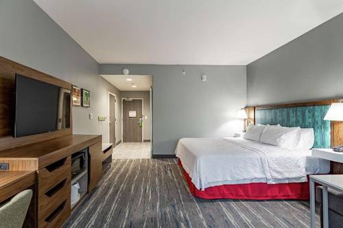 Hampton Inn Madison, OH