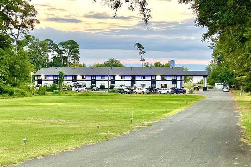 Rodeway Inn Suites Sabine