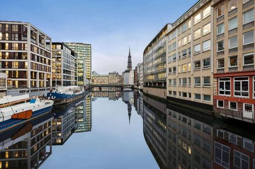 Super 8 by Wyndham Hamburg Mitte
