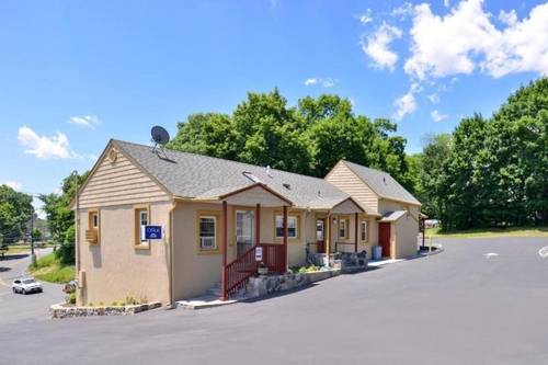 Golden Hill Inn Danbury