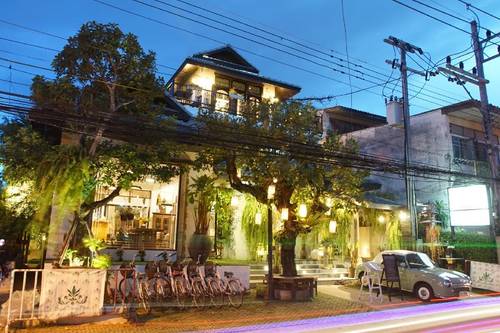 Baan Huen Phen