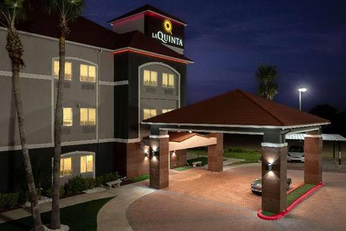 La Quinta Inn Suites By Wyndham Raymondville