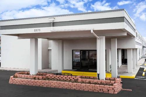 Travelodge by Wyndham Colorado Springs Airport SFB