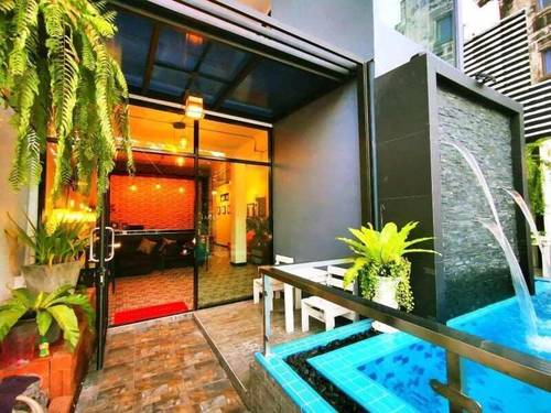 Beach Gallery House