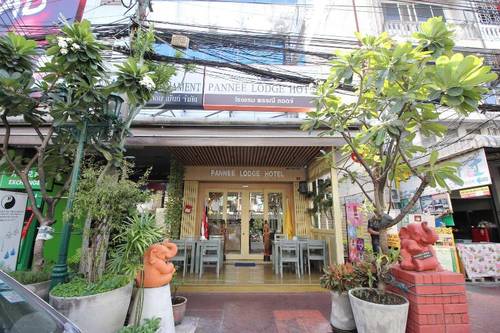 OYO 482 Pannee Lodge Khaosan