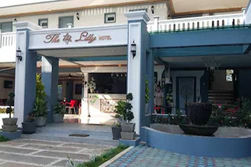 The Lilly Hotel by ZUZU
