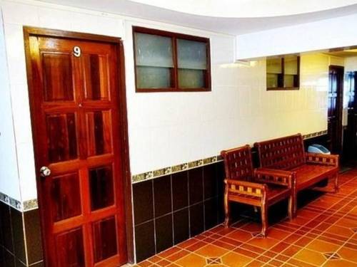 Jirawan Hotel