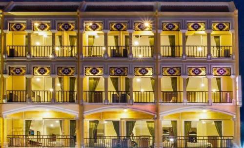 Le Hua Phuket