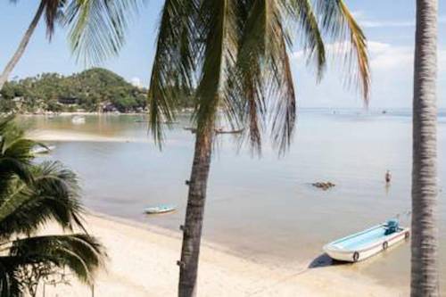 Carabao Dive Resort