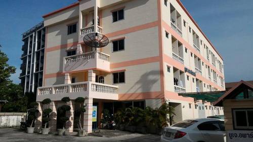 Uj Apartment