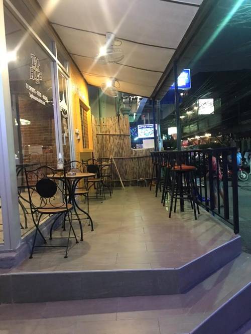 TAPHOUSE