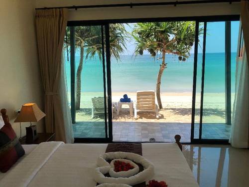 Lanta Seafront Resort