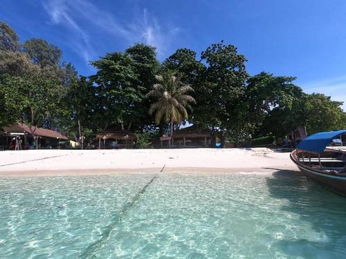 Dong Talay Lipe Beach Resort