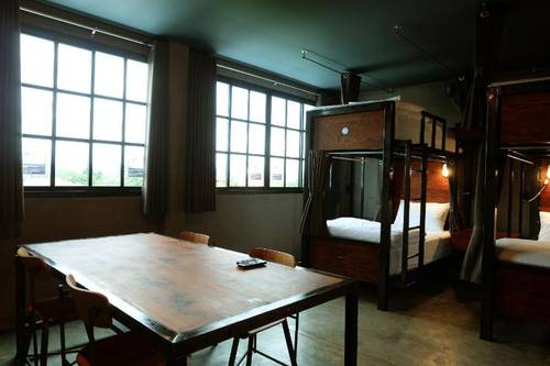 Rider Bedroom Hostel Cafe