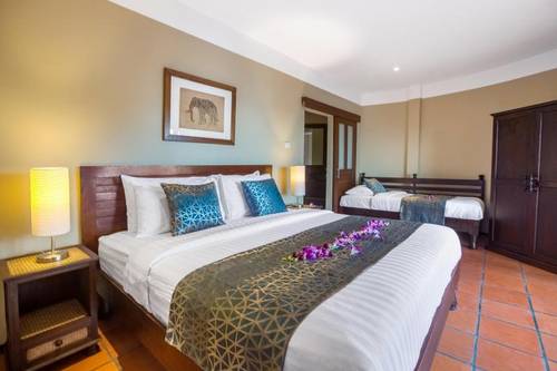 Beyond The Blue Horizon Villa Resort