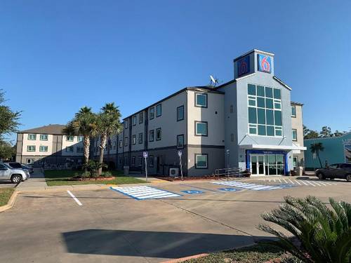 Motel 6 Biloxi Beach