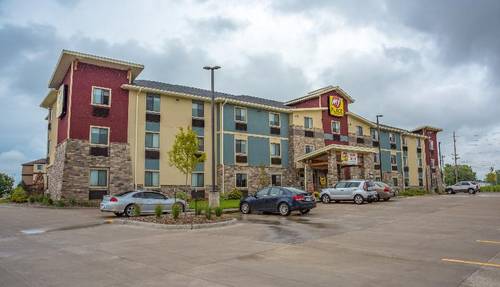 My Place Hotel Davenport