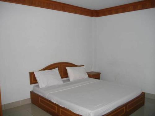 Yong Dee Apartment
