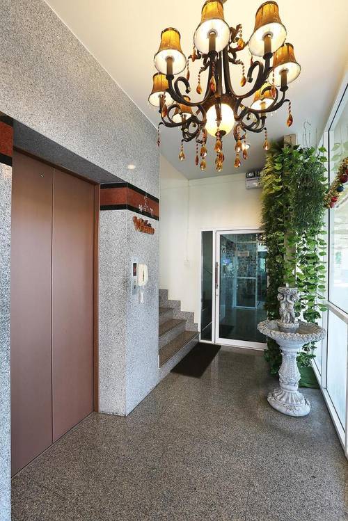 V Place Residence