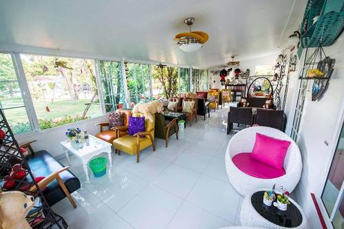 Tomangoh Vintage Resort