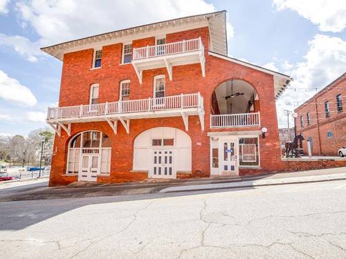 The Belmont Inn