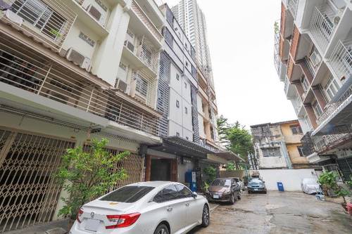 935 The Palm Apartment