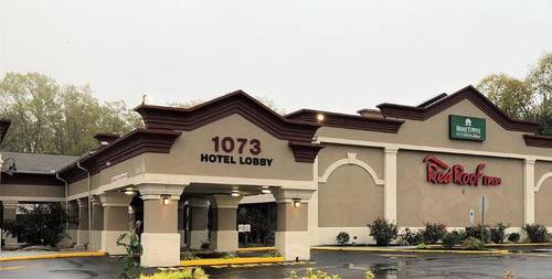 HomeTowne Studios Bordentown - McGuire AFB